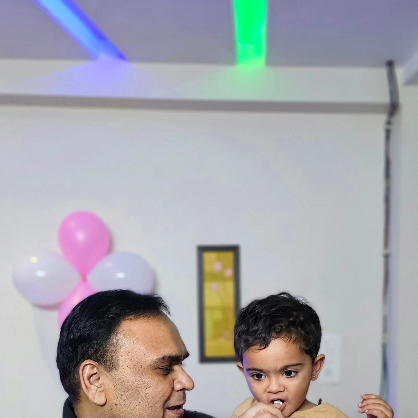 લાડલી ધારવી ને ૨ વર્ષની જન્મ દિવસની ખુબ ખુબ શુભેચ્છાઓ.